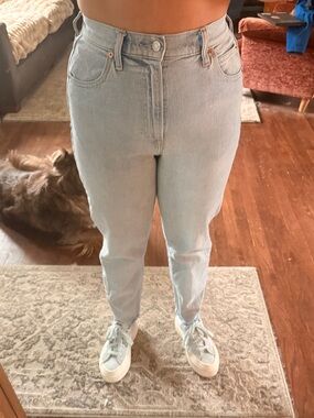 GAP Mom Jean High Rise Women's Jeans in Light Blue Size 6 / 8